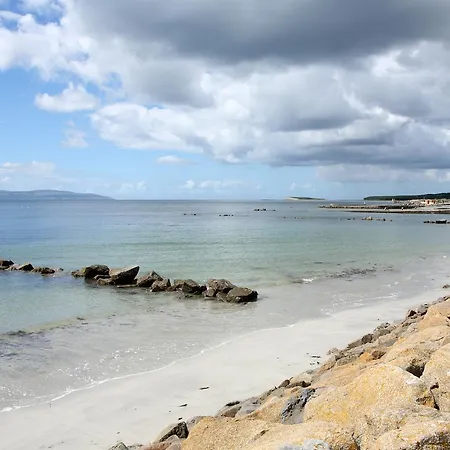 Sea View Luxury City Centre - Best Location Apartment