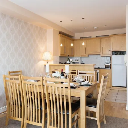 Sea View Luxury City Centre - Best Location *