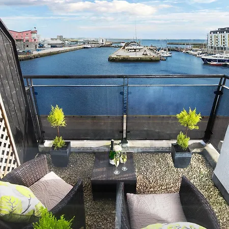 Sea View Luxury City Centre - Best Location * Galway