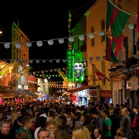 Sea View Luxury City Centre - Best Location Galway